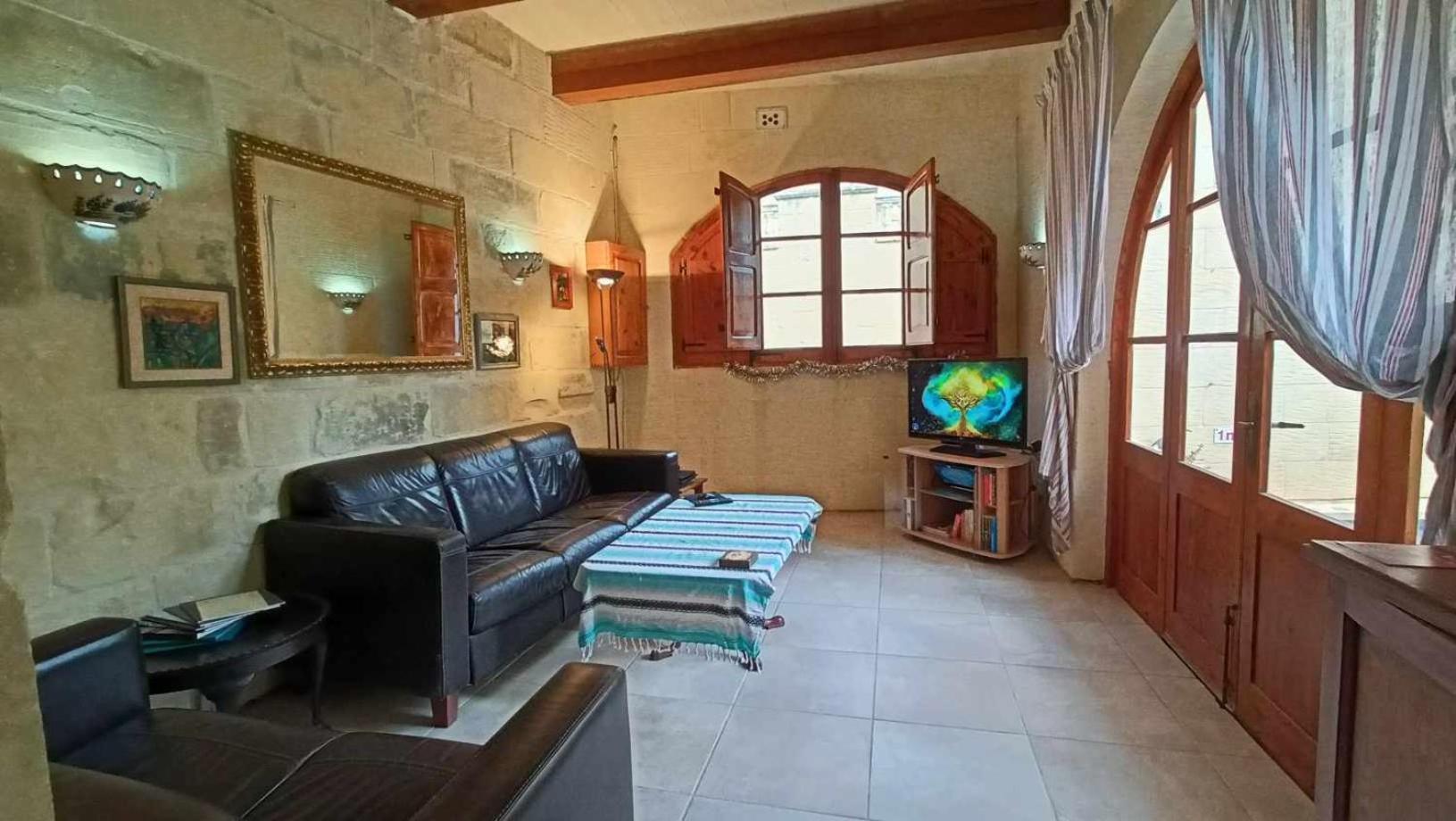 Arthome - Guest Rooms Għarb Екстериор снимка