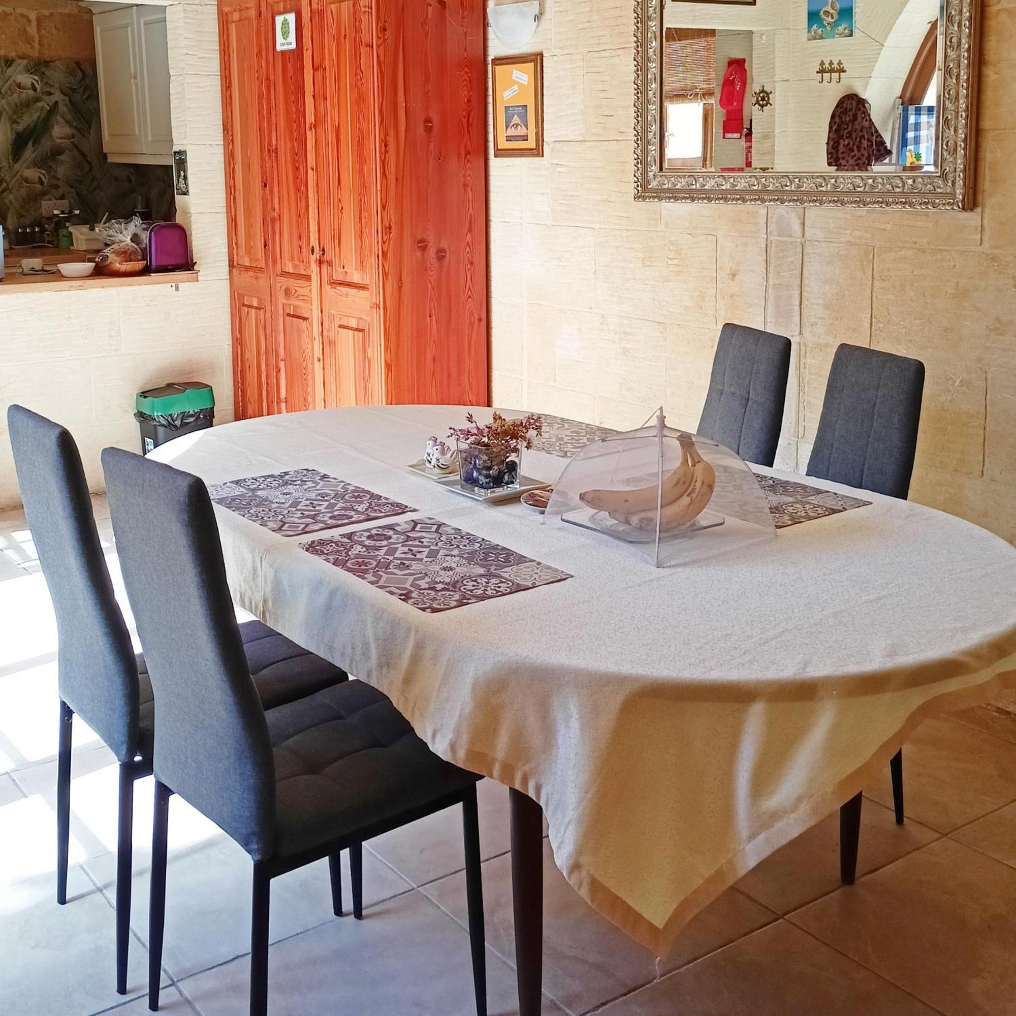 Arthome - Guest Rooms Għarb Екстериор снимка